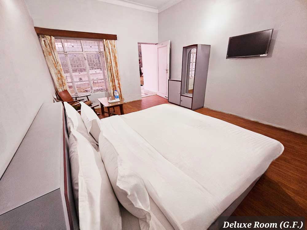 Hotel Sagar-Deluxe Room